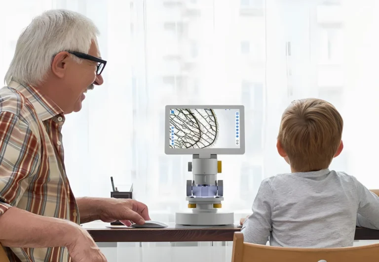 biological microscope