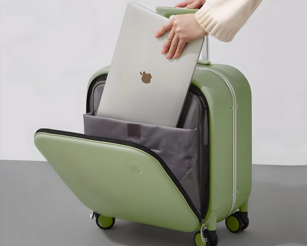 best luggage for women